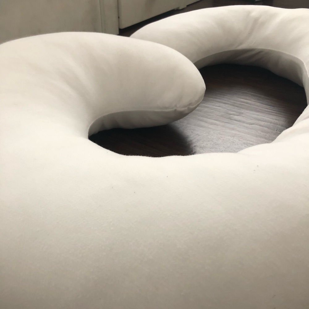 Pregnancy pillow - Picture 2 of 2